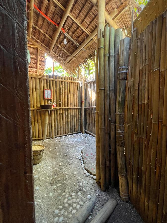 Tribal Huts Community Hostel Daanbantayan Стая снимка