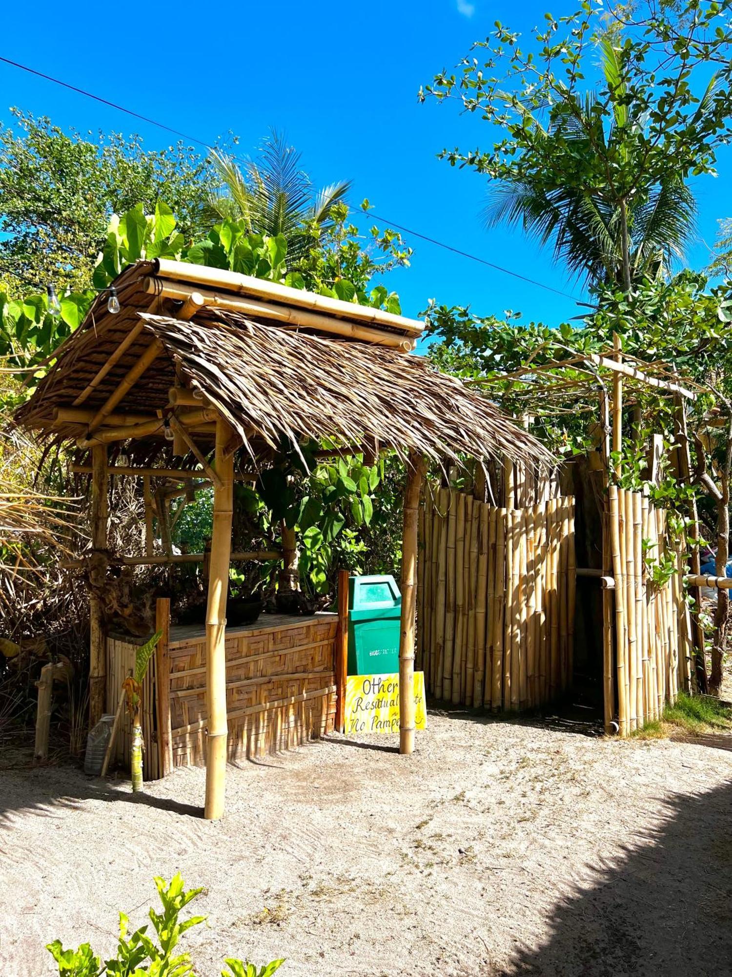 Tribal Huts Community Hostel Daanbantayan Екстериор снимка